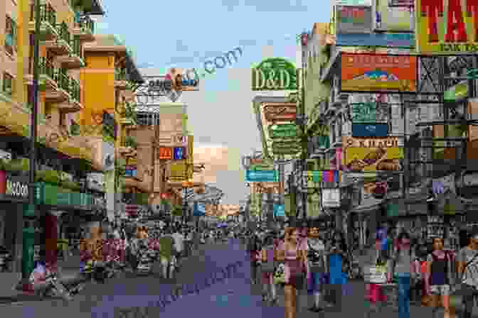 Khao San Road, Bangkok DK Eyewitness Top 10 Bangkok (Pocket Travel Guide)