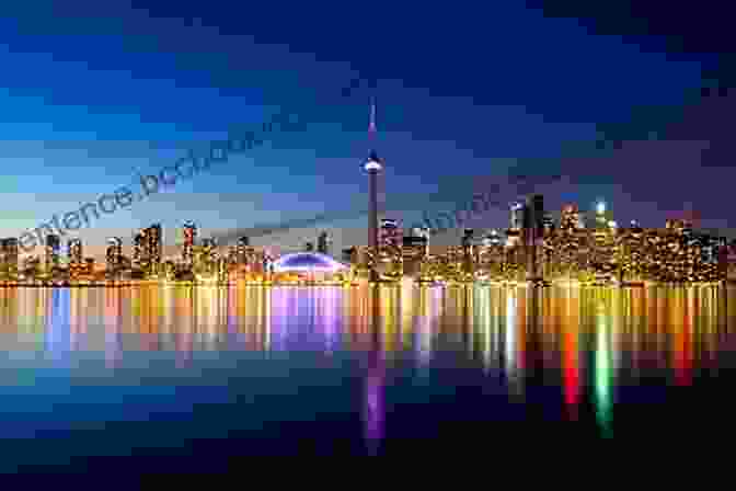 Toronto Skyline At Night. DK Eyewitness Canada (Travel Guide)